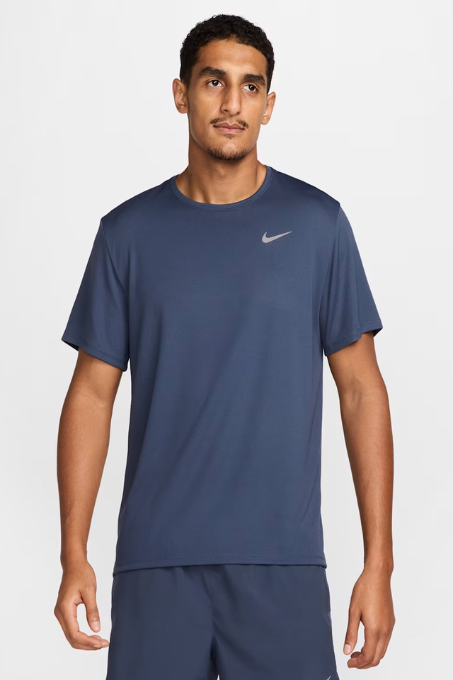 Erkek Dri-FIT UV Kısa Kollu Koşu Tişörtü