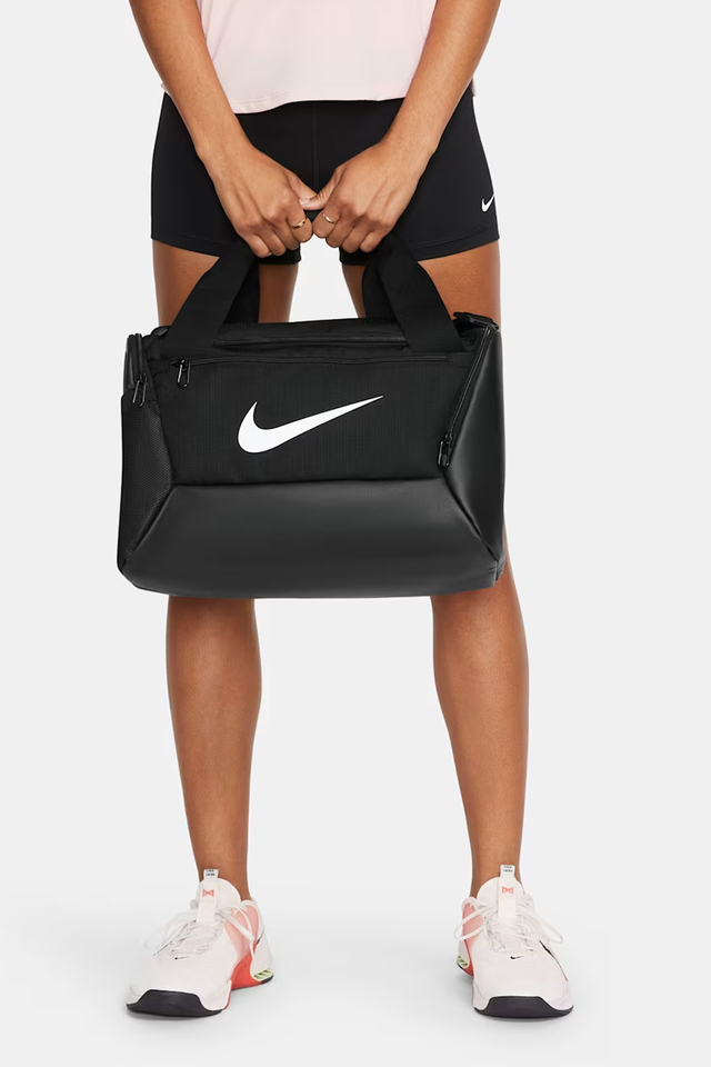 Nike Brasilia 9.5 25 Litre Ekstra Küçük Antrenman ve Spor Çantası (Kadın)